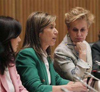 La ministra de Sanidad, Servicios Sociales e Igualdad, Ana Mato