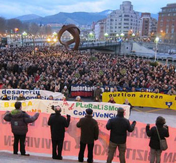 Noticia de Politica 24h: MANIFESTACIN GESTO POR LA PAZ. 