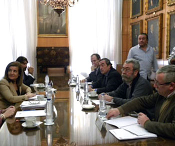 Reunin de UGT, CCOO, CEOE y CEPYME con la ministra de Empleo y Seguridad Social, Ftima Bez