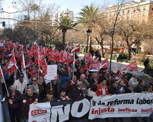 Noticia de Politica 24h: Varios miles de personas dicen no en Cceres a la reforma laboral del Gobierno 