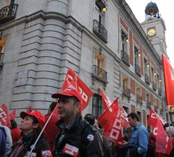 Noticia de Politica 24h: CCOO. La huelga general comienza con seguimiento masivo en los turnos de noche