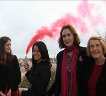 Noticia de Politica 24h: Fumata rosa en el Vaticano: mujeres exigen tener voz dentro de la Iglesia Católica