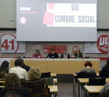 Noticia de Politica 24h: La Cumbre Social pide a los grupos parlamentarios que apoyen la ILP para la dacin en pago, la paralizacin de los desahucios y la promocin del alquiler social