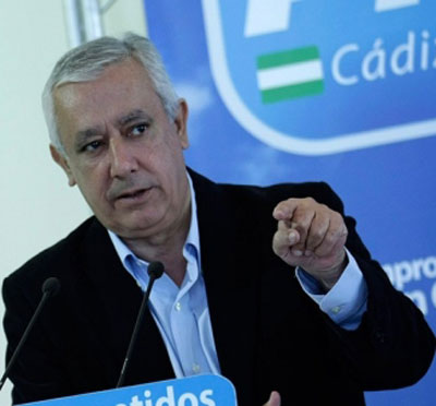 Noticia de Politica 24h: Arenas: Las minoras extremistas no van a doblegar la mayora moderada del PP