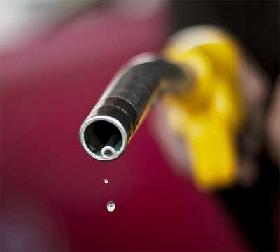 Noticia de Politica 24h: FACUA. Las petroleras han aumentado un 31% sus mrgenes en los precios de la gasolina entre enero y abril