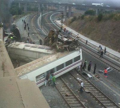 Noticia de Politica 24h: Rumbo seala que fue Ryanair quien subi los precios para volar a Santiago tras el accidente
