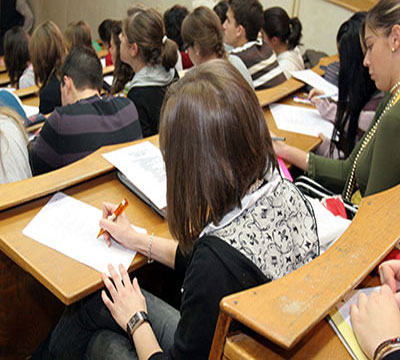 Noticia de Politica 24h: La Red EQUO Joven denuncia, una vez ms, recortes en becas del Ministerio de Educacin