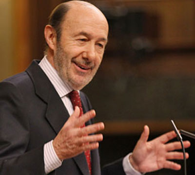 Noticia de Politica 24h: Rubalcaba: La recuperacin exige recuperar el dinero que pusimos los espaoles para salvar a los bancos 