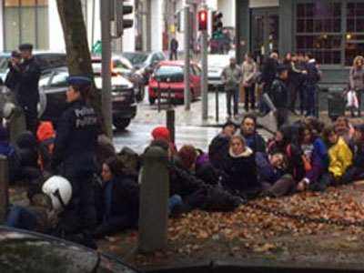 Noticia de Politica 24h: IU muestra su total rechazo por la detencin en Bruselas de cerca de una treintena de participantes en las Euromarchas en un abuso de autoridad de la polica belga